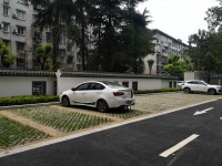 買房時要買車位嗎 物業(yè)人員：最好別買！